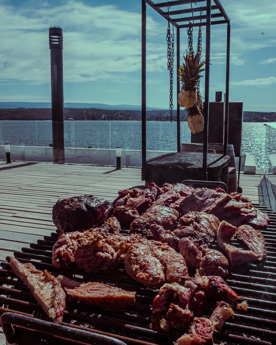 Parrilla y Llama